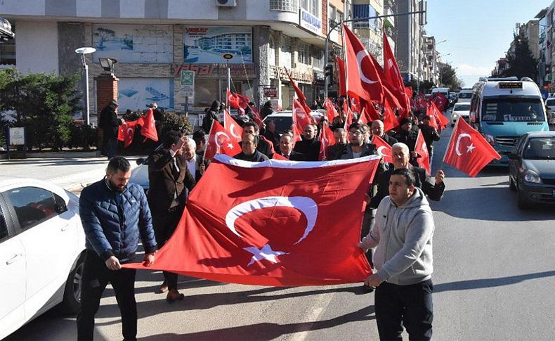 İzmir'de 'Zeytin Dalı Harekatı'na destek yürüyüşü