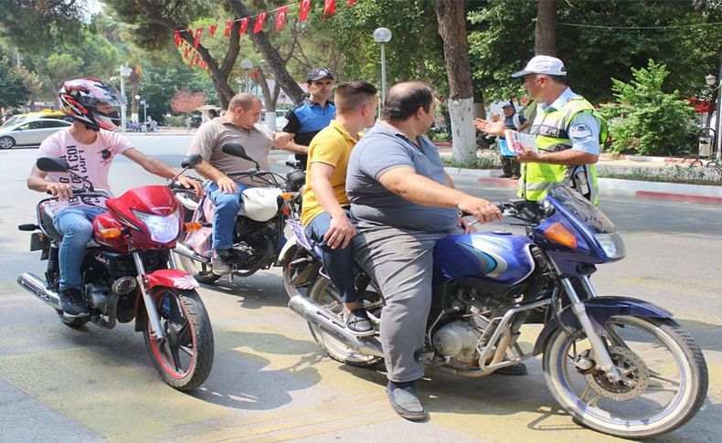İzmir'İn o ilçesinde motosiklet sürücülerine uyarı