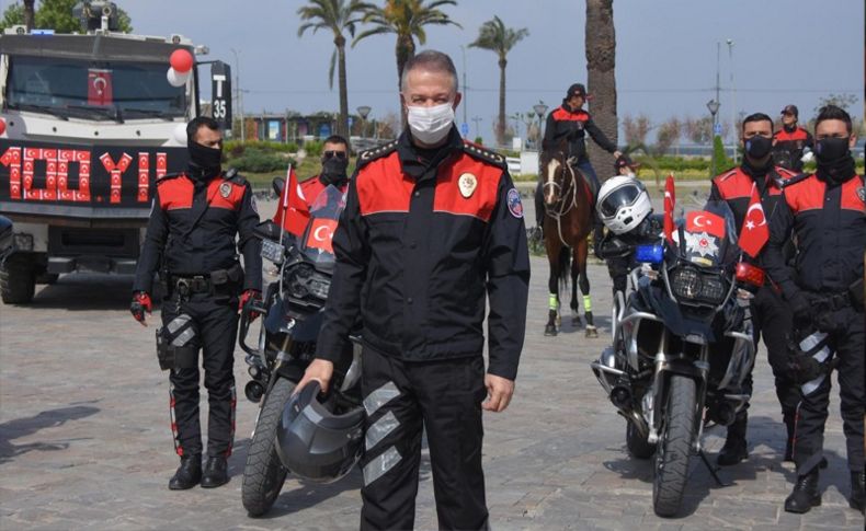 İzmir polisi çocukları unutmadı