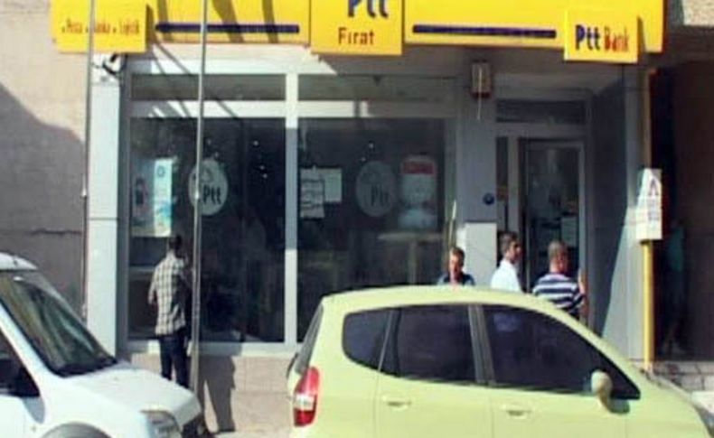 İzmir'de PTT şubesi soyuldu