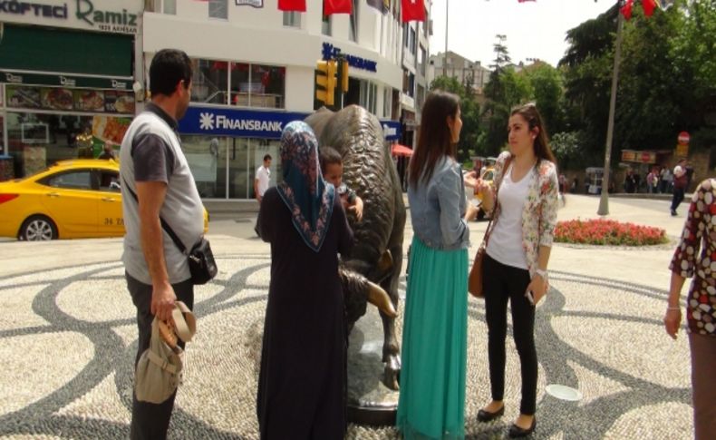 Kadıköy Belediye Başkanı Öztürk: Boğamızı vermeyiz