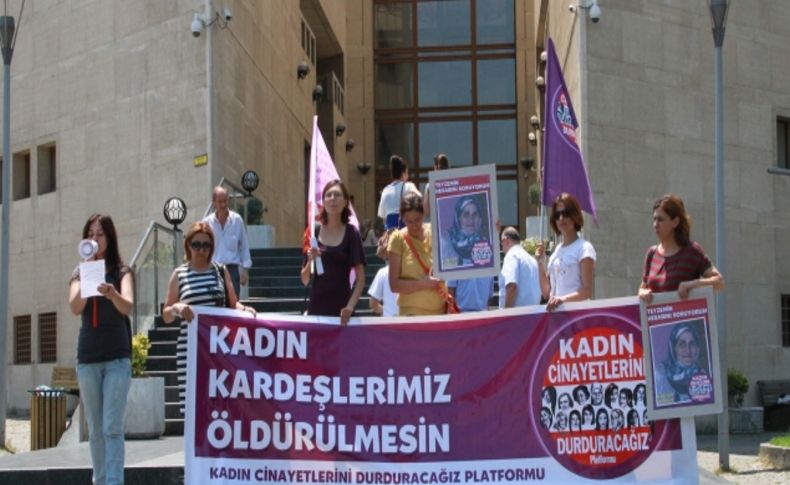 Kadın Cinayetlerini Durduracağız Platformu'ndan kadın cinayetlerine protesto