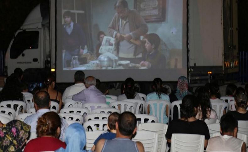 Karabağlar’da sinema keyfi