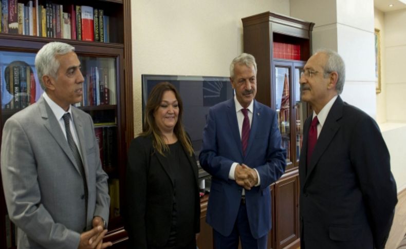 Karabağlar’da 5 transfer