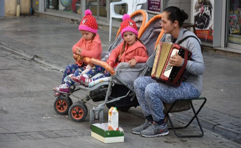 Karınları müzikle doyuyor