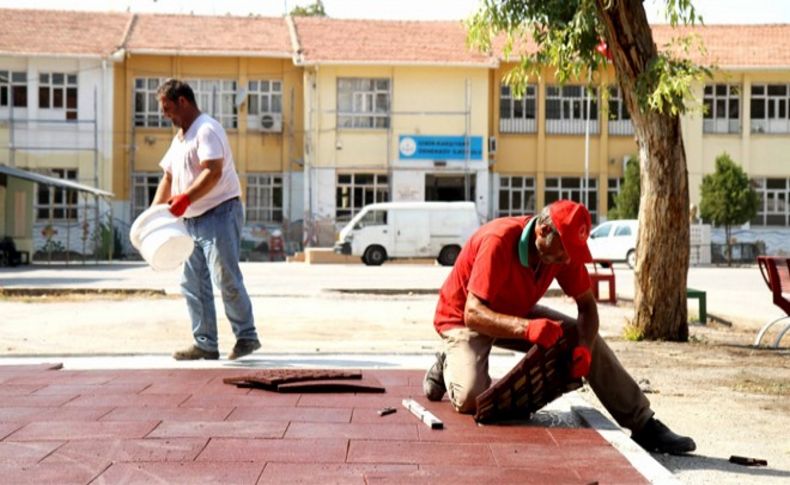 Karşıyaka’nın okulları yenilendi