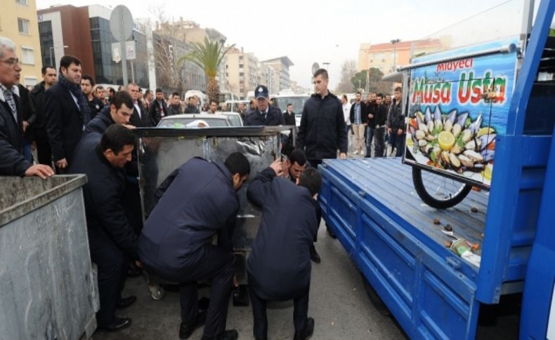 Karşıyaka Belediyesi Zabıtası seyyar operasyonu