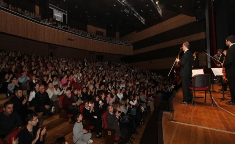 Karşıyaka Oper' da yeni yıl konseri