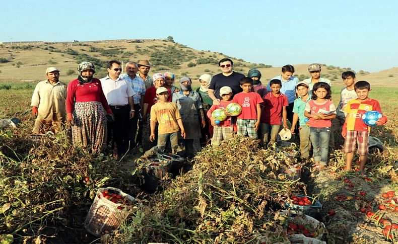 Kaymakam Tanrıseven'den tarım işçilerine ziyaret