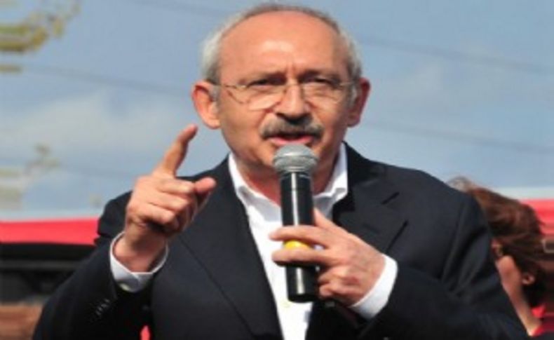 Kılıçdaroğlu İzmir programına partisin il başkanlığından başladı