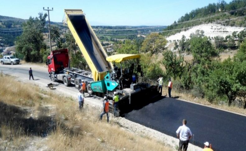 Keles'te Yenice Mahallesi yolu asfaltlandı