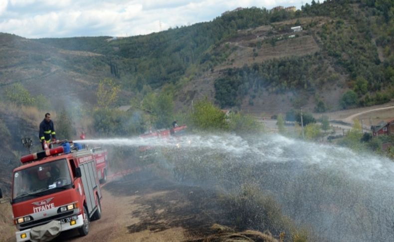 Kocaeli'ndeki hatıra ormanında yangın çıktı