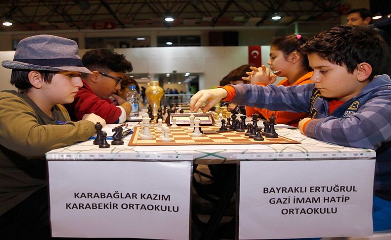 Konaklı öğrenciler satranç turnuvasında yarıştı