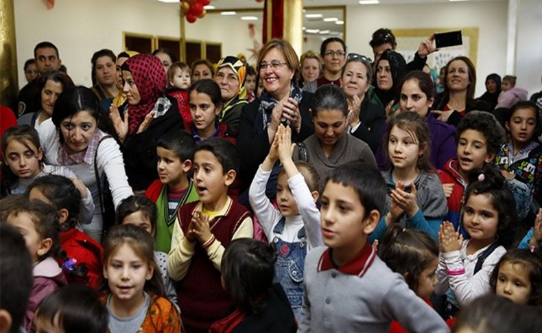 Konak’ta yeni yıla coşkulu kutlama