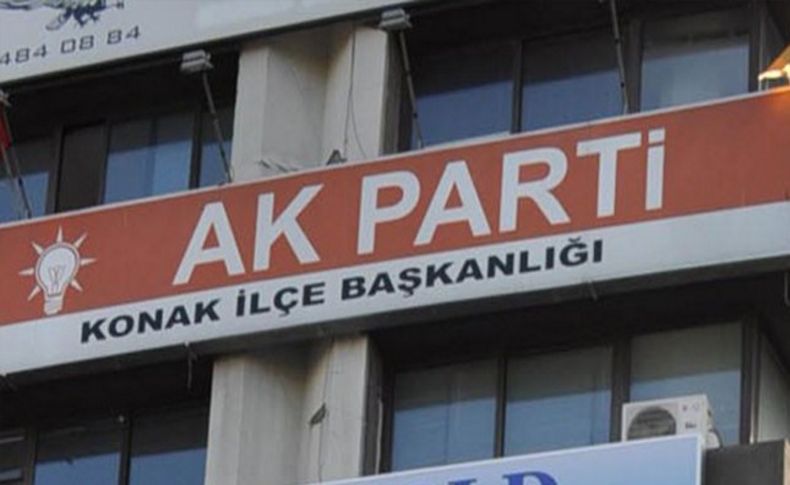 AK Parti Konak İlçe Binası'nda şarjör paniği!