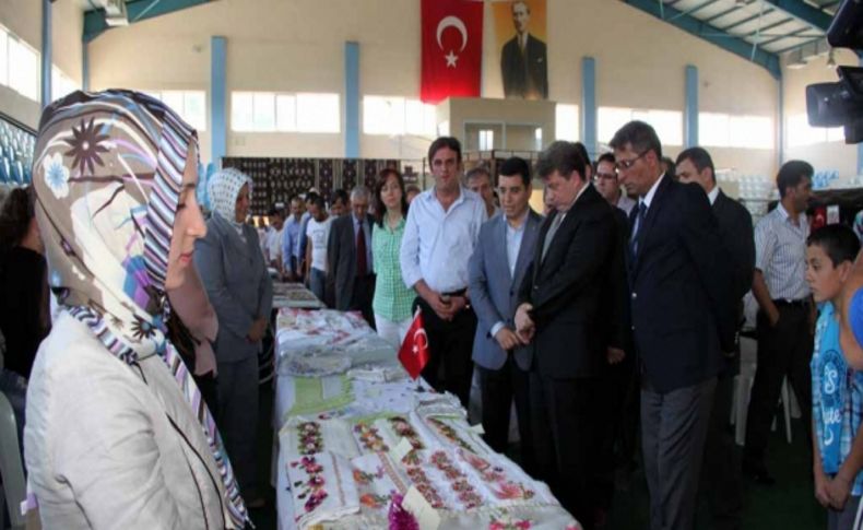 Korkuteli Halk Eğitim Merkezi'nden yıl sonu sergisi