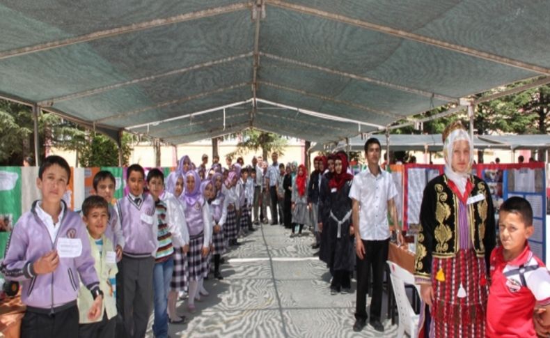 Korkuteli'nde TÜBİTAK Bilim Fuarı açıldı