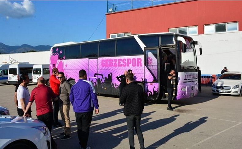 Küme düşen takımın otobüsü, futbolcuları almadan gitti