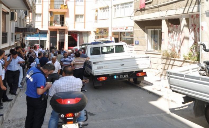 İzmir'de mahalle sakinlerini isyan ettiren hayvan sevgisi