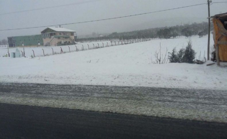 Manisa'da kar yağışı etkili oldu