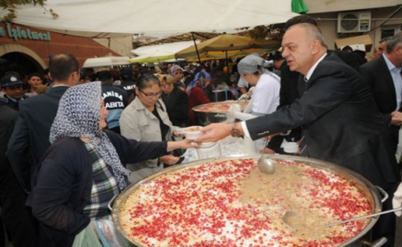 Manisa'da aşure bereketi