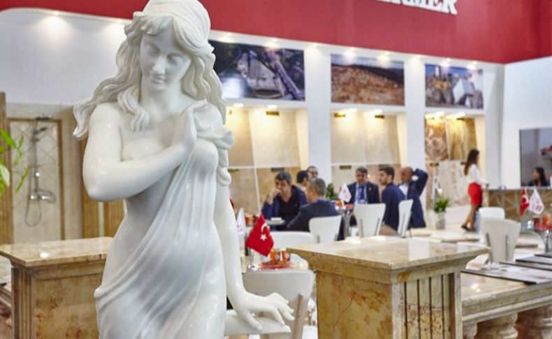 Marble'da doğal taşa uzman eli