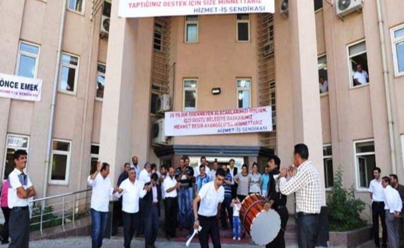 Mardin Belediyesi, işçilerin 25 yıllık alacaklarını sıfırlandı