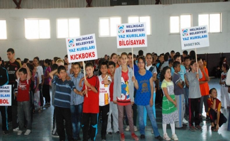 Melikgazi Belediyesi çocuklar için yaz okulu açtı