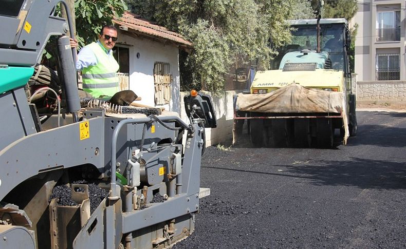 Menderes'te ilk asfalt döküldü