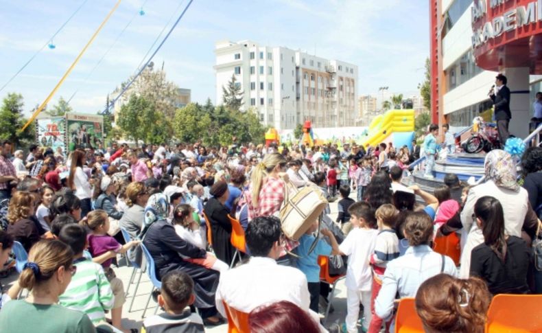 Mersinli minikler Yıldırımhan'ın boyama şenliğinde buluştu