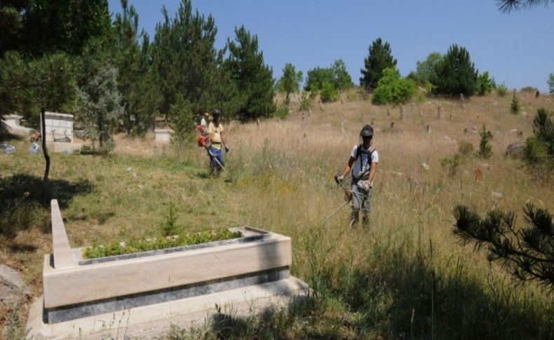 Mezarlıklara 'Ramazan' bakımı