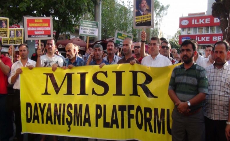 Mısır’daki katliam Antalya’da protesto edildi