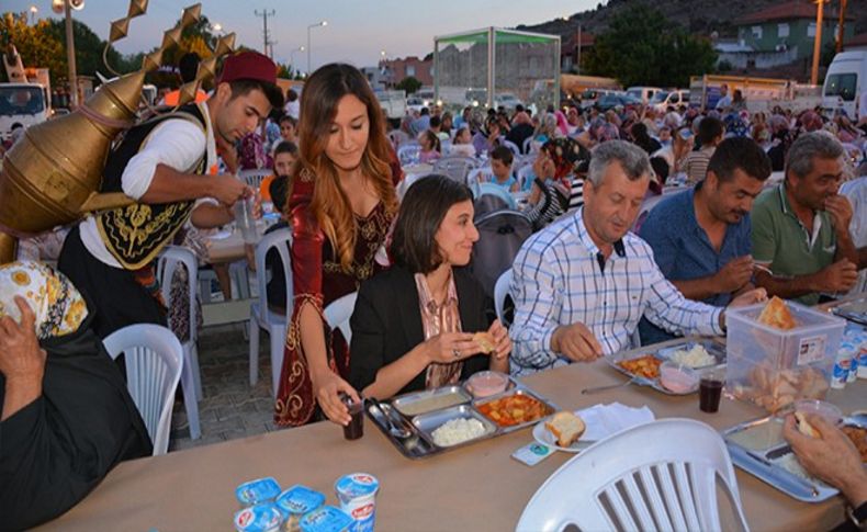 Menemen'de 10 yıllık gelenek...