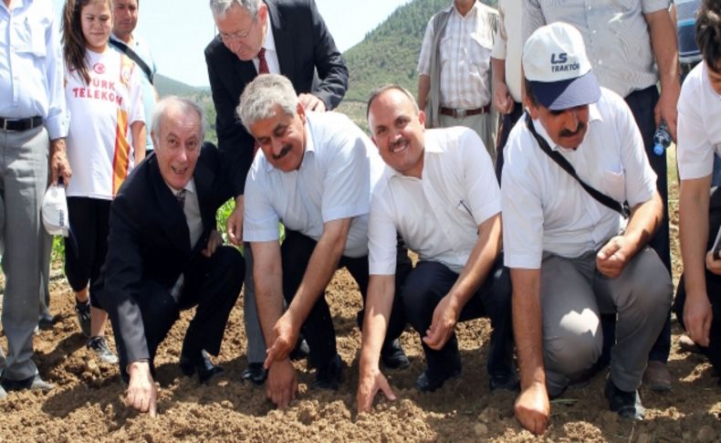 Muğla’da Toprak Bayramı kutlandı