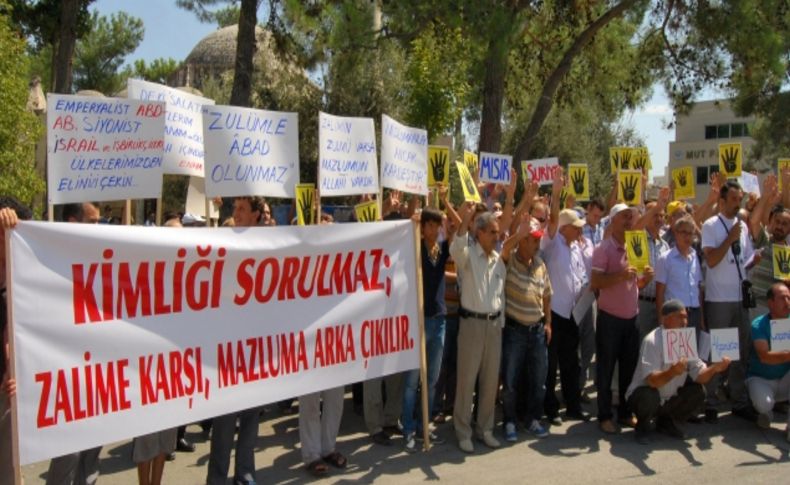 Mut'ta Mısır ve Suriye’de yaşanan katliamlar protesto edildi