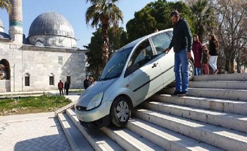 Müze gezmek için geldiler, şok üstüne şok yaşadılar!