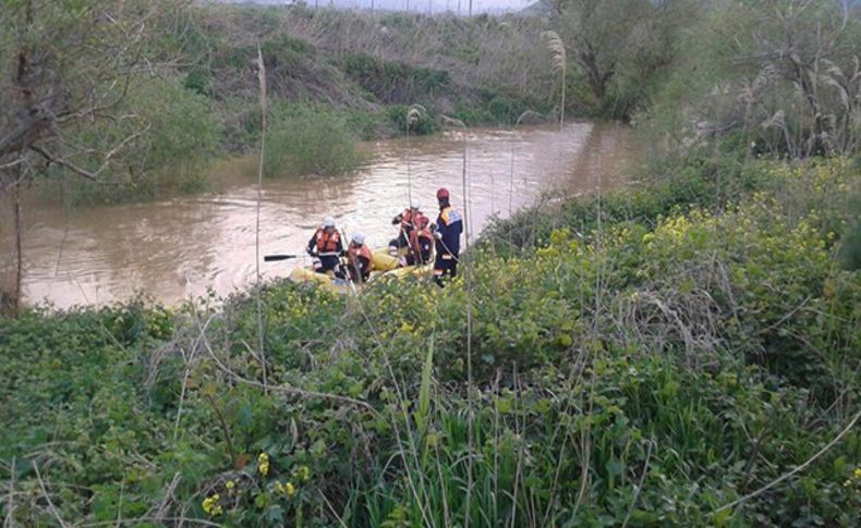 İzmir'de talihsiz olay: Ot toplarken nehre düştü, kayboldu