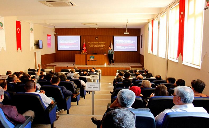 Ödemiş'te okul müdürleri imar barışı konusunda bilgilendirildi