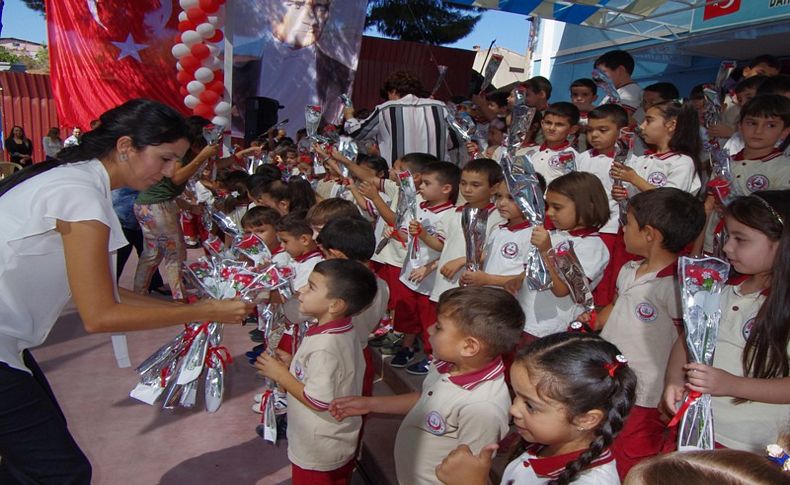 Öğrencilere balık ekmek ikramı