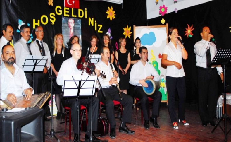 Öğretmenler korusu ilk konserini verdi