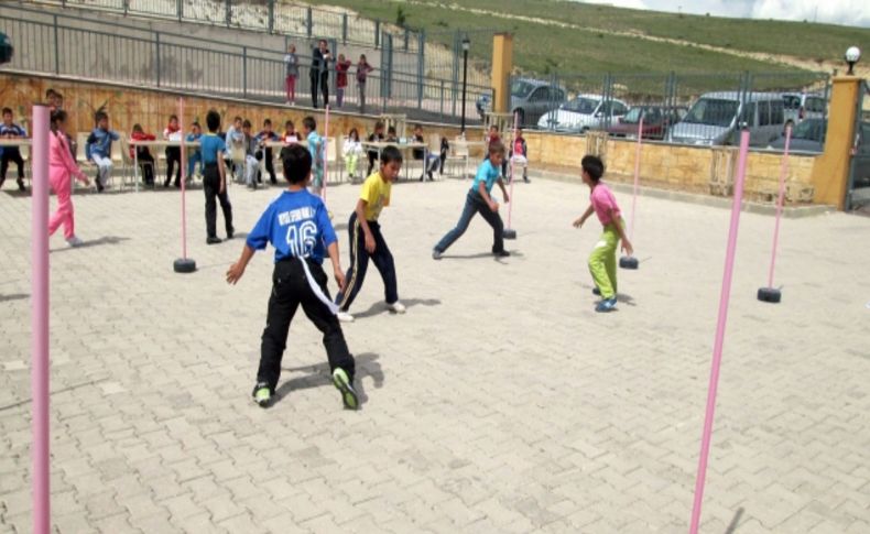 Özel Aba Koleji bahar şenliği düzenledi