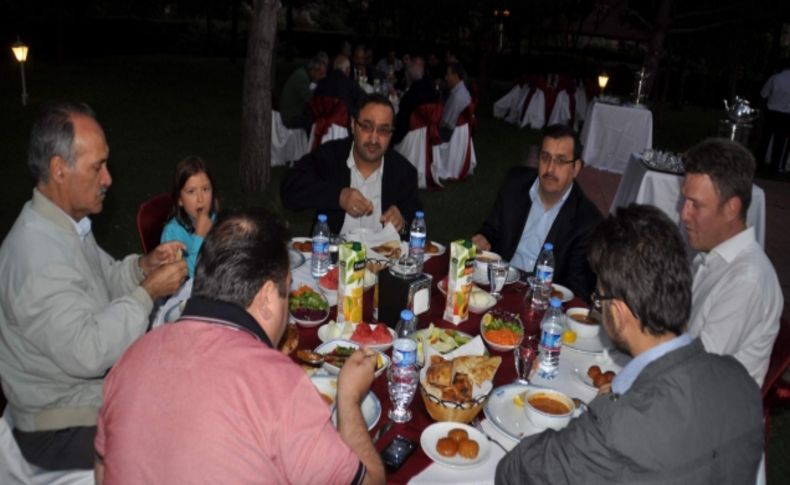 Özel Ergin Koleji ve Maltepe Dershanesi'nden eğitimcilere iftar