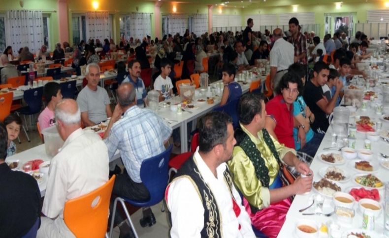 Özel Rahime Batu Okulları’ndan komşulara kaynaşma iftarı