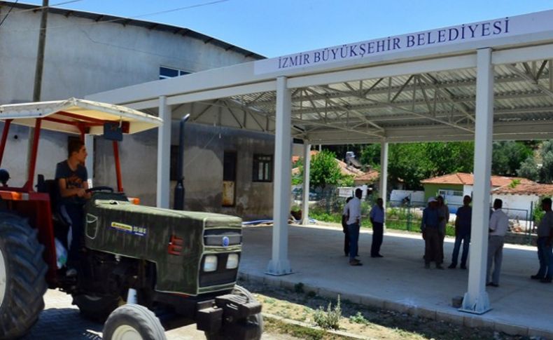 Kiraz ayağına gelen hizmeti tepti: Başkan istemedi, köylü isyanda!