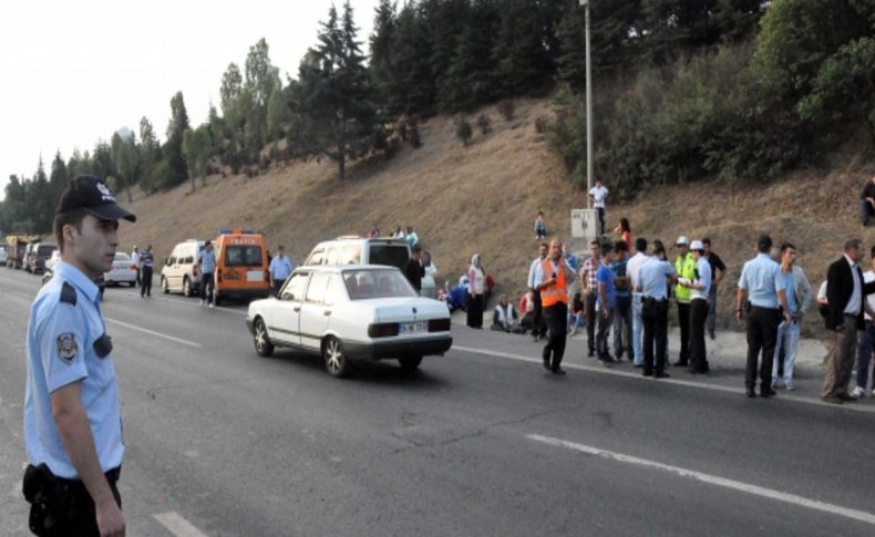 Piknik yolunda kaza: 1 ölü 10 yaralı