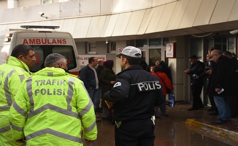 Polis memuru silahını temizlerken arkadaşını vurdu