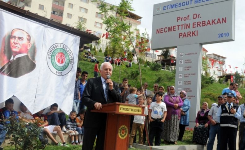 Prof. Dr. Necmettin Erbakan Parkı açıldı