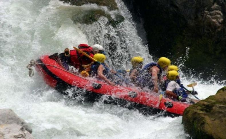 Raftingin sorunu eğitimsiz rehberler