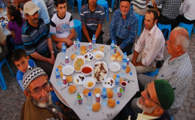 Ramazan’da Konya’nın 101 mahallesi iftarda buluşacak