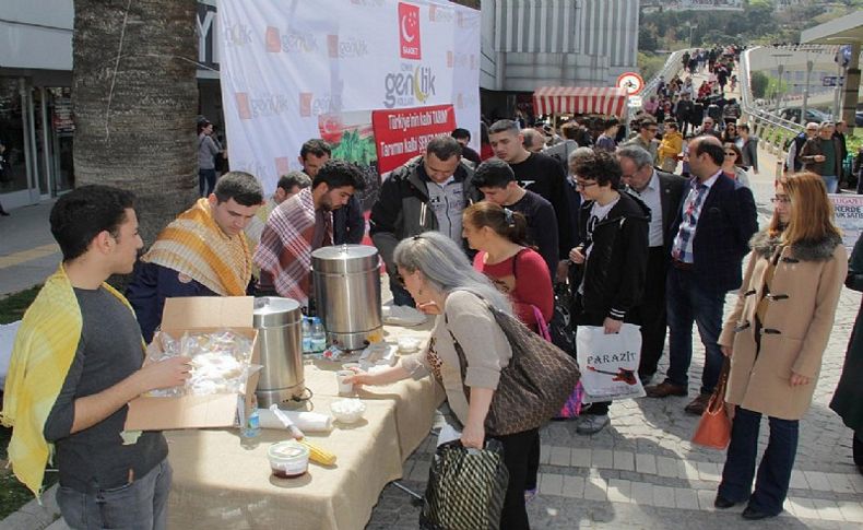 Saadet'li gençlerden çaylı tepki